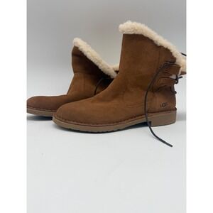 UGG Naiyah Women's Size 7 Chestnut Shearling Lined‎ Suede Winter Boots Lace Back